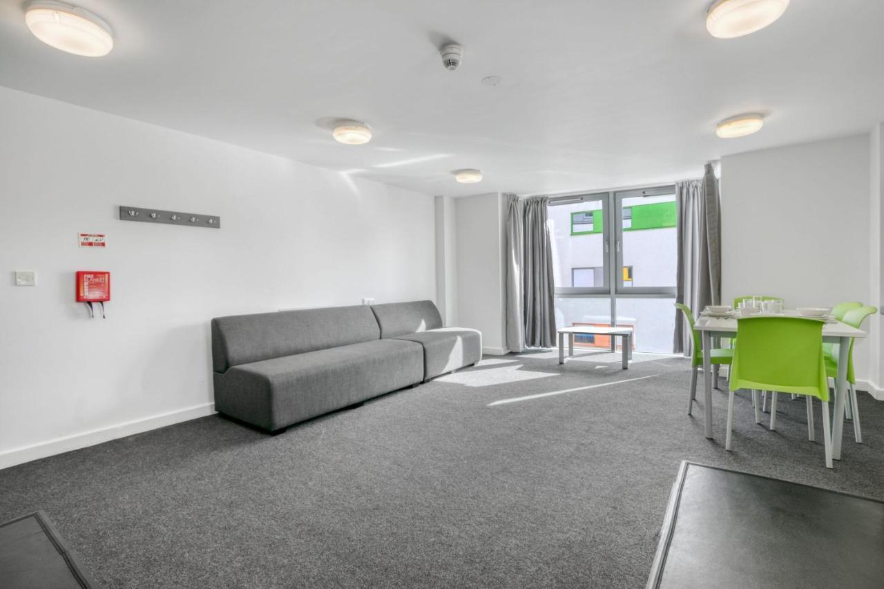 Bright & Central Room In Luton, Sleeps 2 Luton  Eksteriør bilde