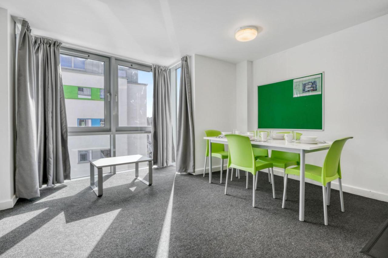 Bright & Central Room In Luton, Sleeps 2 Luton  Eksteriør bilde
